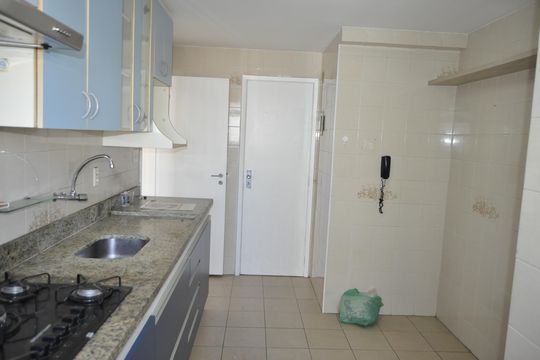Apartamento para alugar com 2 quartos, 75m² em Todos Os Santos, Rio de Janeiro