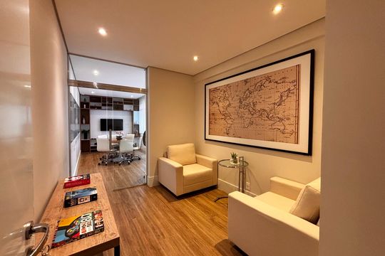 Sala de reunião  de apartamento à venda com 3 quartos, 83m² em Centro Comercial Jubran, Barueri