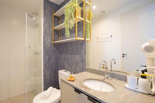 Banheiro de apartamento à venda com 2 quartos, 36m² em Moema, São Paulo
