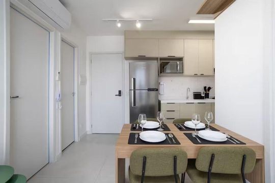Sala de apartamento à venda com 2 quartos, 36m² em Moema, São Paulo