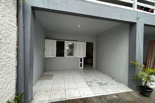 Varanda de apartamento para alugar com 2 quartos, 85m² em Morro das Pedras, Florianópolis