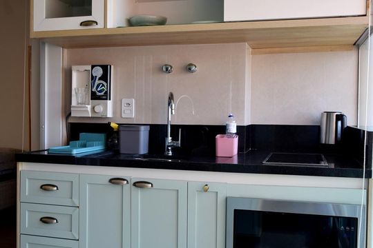 Cozinha/Varanda de kitnet/studio para alugar com 1 quarto, 35m² em Pinheiros, São Paulo