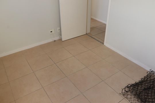 Quarto  de apartamento para alugar com 3 quartos, 65m² em Parque São Caetano, Campos dos Goytacazes