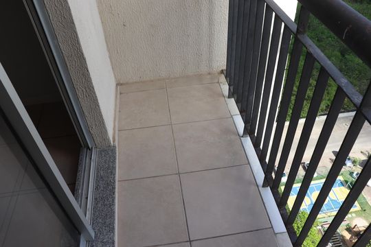 Sacada de apartamento para alugar com 3 quartos, 65m² em Parque São Caetano, Campos dos Goytacazes