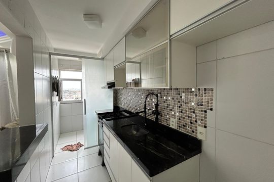Cozinha de apartamento para alugar com 2 quartos, 50m² em Madureira, Rio de Janeiro