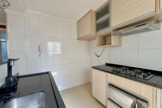 Cozinha de apartamento para alugar com 2 quartos, 42m² em Vila Alzira, Guarulhos