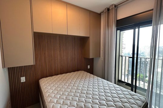 Apartamento à venda com 2 quartos, 71m² em Jardim das Acacias, São Paulo