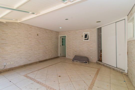 Garagem de casa de condomínio à venda com 4 quartos, 208m² em Sarandi, Porto Alegre