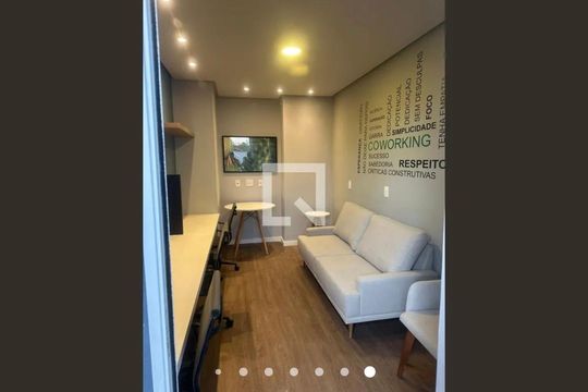 Apartamento para alugar com 2 quartos, 34m² em Jardim São Luís, São Paulo