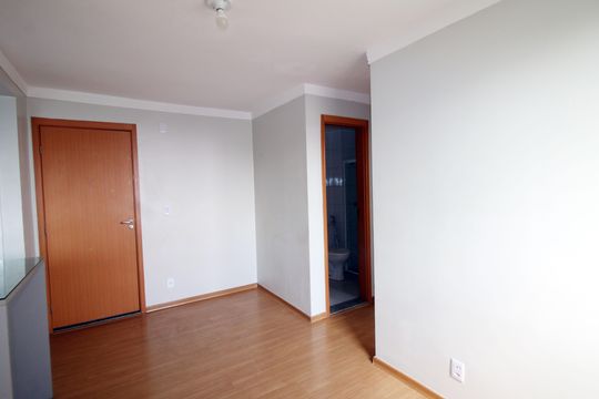 Sala de apartamento para alugar com 2 quartos, 49m² em Colégio, Rio de Janeiro