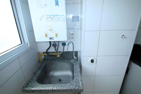 Área de Serviço de apartamento para alugar com 2 quartos, 49m² em Colégio, Rio de Janeiro