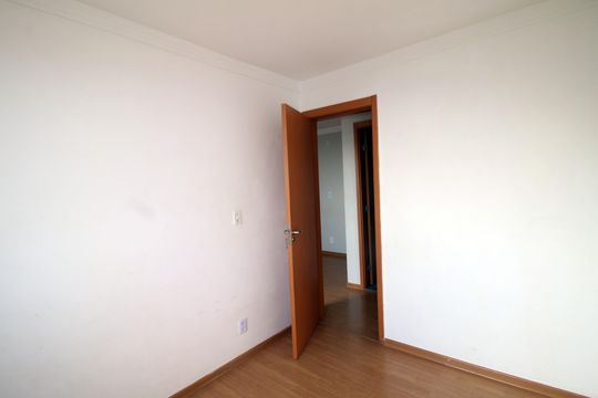 Quarto 2 de apartamento para alugar com 2 quartos, 49m² em Colégio, Rio de Janeiro
