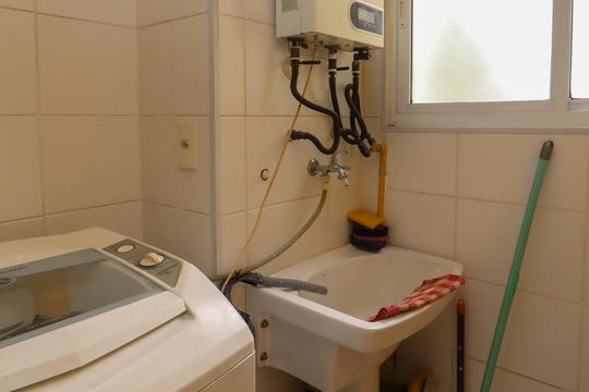 Área de Serviço de apartamento para alugar com 2 quartos, 56m² em Parque Reboucas, São Paulo