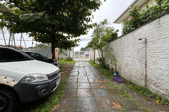 Garagem de apartamento para alugar com 2 quartos, 75m² em Morro das Pedras, Florianópolis