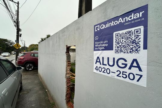 Placa de apartamento para alugar com 2 quartos, 75m² em Morro das Pedras, Florianópolis