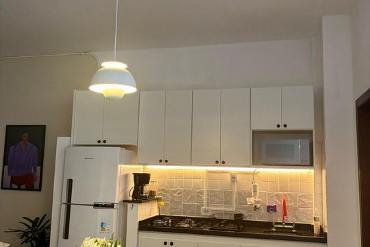 Cozinha de apartamento para alugar com 1 quarto, 50m² em Bela Vista, São Paulo