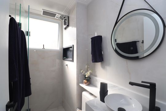Banheiro de apartamento para alugar com 2 quartos, 40m² em Piatã, Salvador