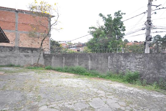 Garagem de casa à venda com 3 quartos, 1400m² em Jardim Joana Darc, São Paulo