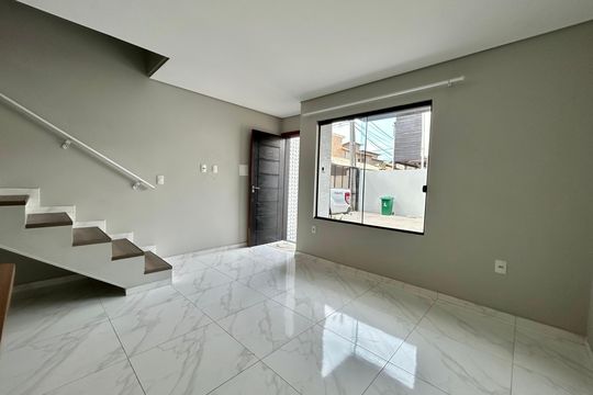 Sala de casa de condomínio para alugar com 3 quartos, 70m² em Morro das Pedras, Florianópolis