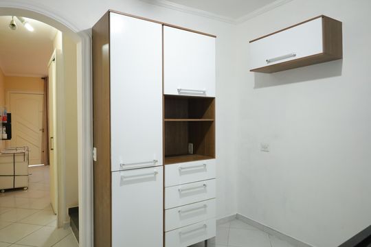 Cozinha de casa de condomínio à venda com 2 quartos, 60m² em Vila Taquari, São Paulo
