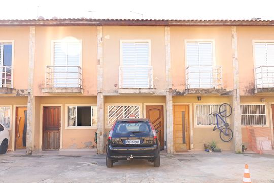 Fachada do imóvel de casa de condomínio à venda com 2 quartos, 60m² em Vila Taquari, São Paulo
