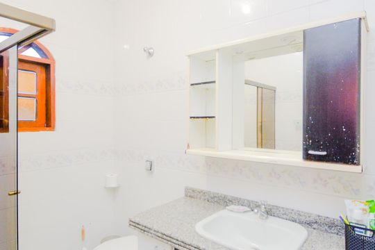 Banheiro Social de casa para alugar com 3 quartos, 200m² em Jardim Ottawa, Guarulhos
