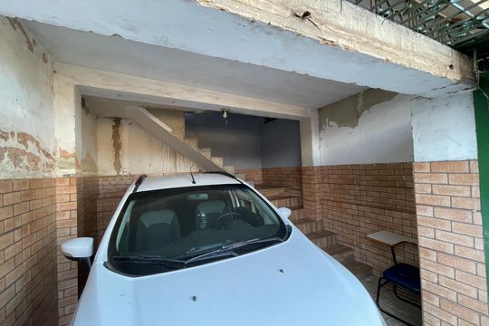 Garagem de casa à venda com 4 quartos, 200m² em Pindorama, Belo Horizonte