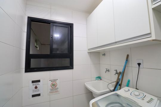 Área de Serviço de apartamento para alugar com 2 quartos, 71m² em Jardim Armação, Salvador