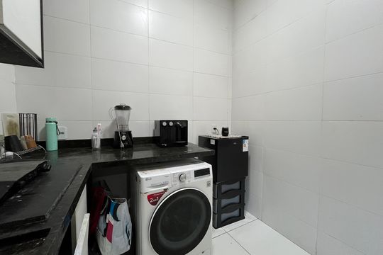 Cozinha de apartamento para alugar com 2 quartos, 46m² em Barra da Tijuca, Rio de Janeiro