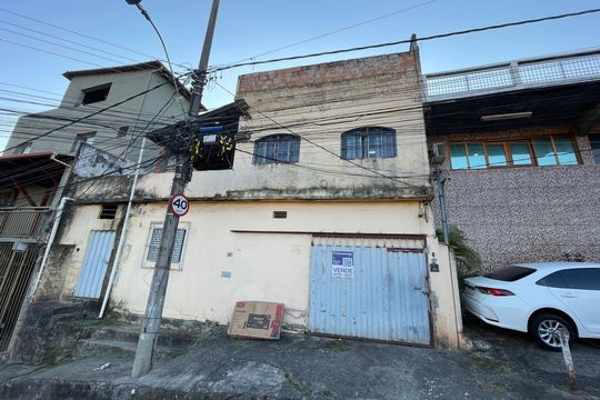 Casa para alugar com 7 quartos, 360m² em Pindorama, Belo Horizonte