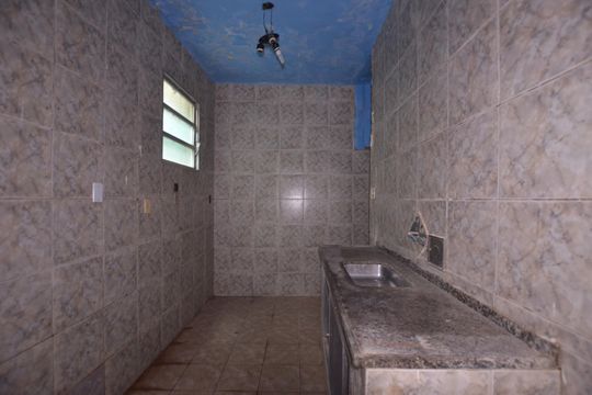 Cozinha de casa para alugar com 1 quarto, 80m² em Bento Ribeiro, Rio de Janeiro