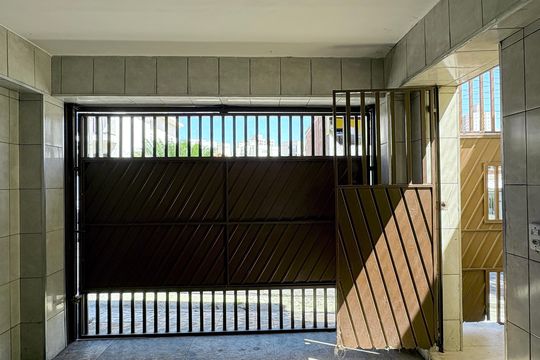 Garagem de casa à venda com 2 quartos, 50m² em Vila Cruz das Almas, São Paulo