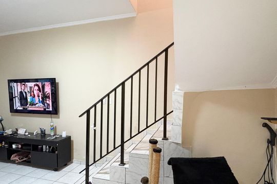 Sala de casa à venda com 2 quartos, 50m² em Vila Cruz das Almas, São Paulo