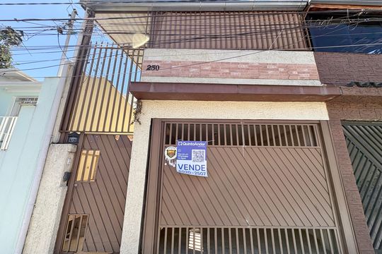 Fachada de casa à venda com 2 quartos, 50m² em Vila Cruz das Almas, São Paulo
