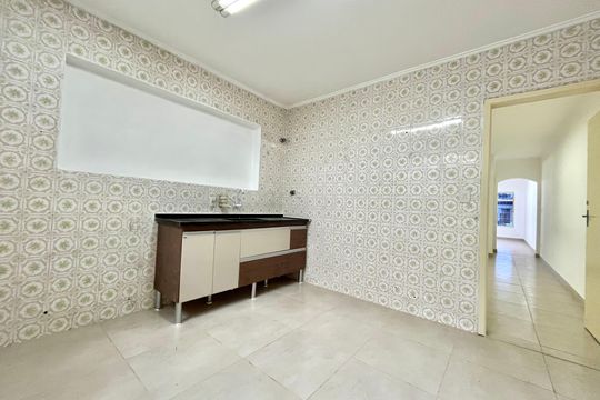 Cozinha de casa para alugar com 3 quartos, 150m² em Cidade Domitila, São Paulo