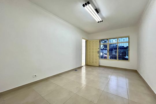 Casa para alugar com 3 quartos, 150m² em Cidade Domitila, São Paulo