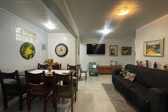 Casa à venda com 2 quartos, 113m² em Petrópolis, Novo Hamburgo