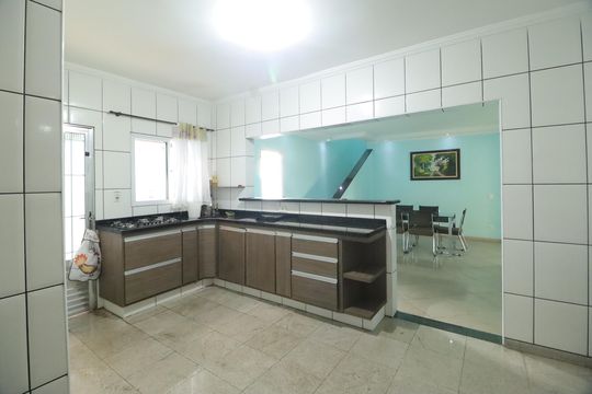 Casa para alugar com 3 quartos, 220m² em Jardim Andorinhas, Campinas