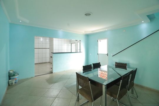 Casa para alugar com 3 quartos, 220m² em Jardim Andorinhas, Campinas