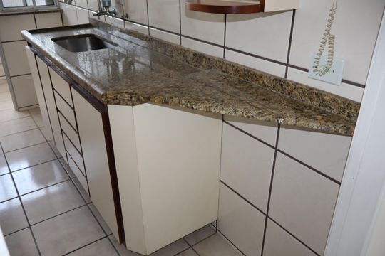 Cozinha de apartamento para alugar com 2 quartos, 54m² em Vila Primavera, São Paulo