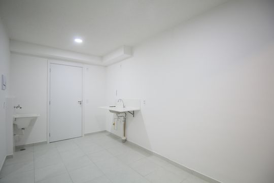 Sala/cozinha de kitnet/studio para alugar com 1 quarto, 28m² em Morumbi, São Paulo