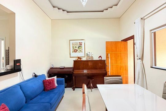 Sala de casa à venda com 3 quartos, 74m² em Jardim Regente, Indaiatuba