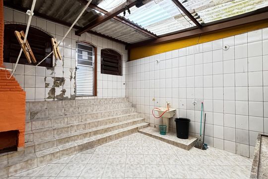 Quintal de casa para alugar com 3 quartos, 125m² em Parque Novo Oratório, Santo André