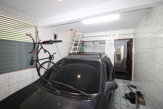 Garagem de casa à venda com 3 quartos, 125m² em Cidade Líder, São Paulo