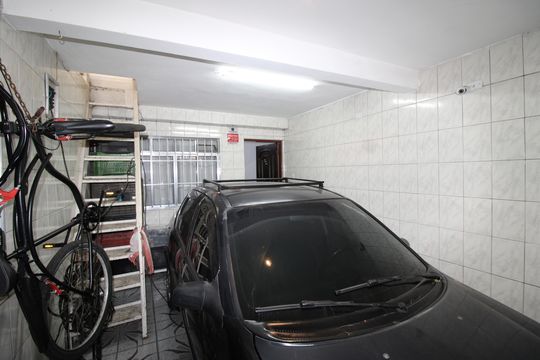 Garagem de casa à venda com 3 quartos, 125m² em Cidade Líder, São Paulo