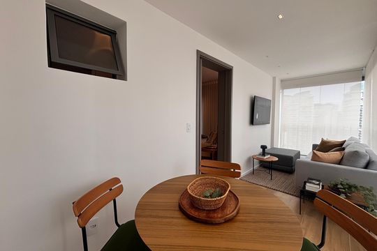 Varanda de kitnet/studio para alugar com 1 quarto, 39m² em Vila Nova Conceição, São Paulo
