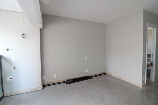 Sala/Quarto de apartamento à venda com 1 quarto, 28m² em Butantã, São Paulo
