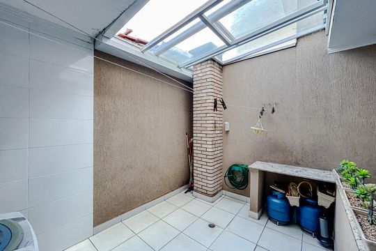 Área de Serviço de casa à venda com 3 quartos, 180m² em Vila Carrão, São Paulo