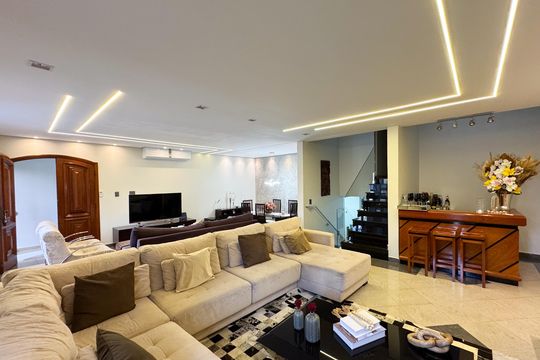 Casa à venda com 3 quartos, 350m² em Bairro dos Casa, São Bernardo do Campo
