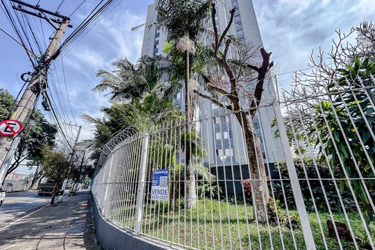 Fachada com Plaquinha de apartamento à venda com 2 quartos, 50m² em Tatuapé, São Paulo